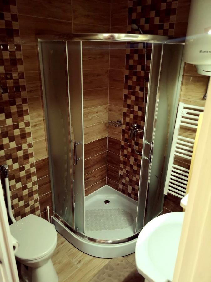 Kishaz Apartman Eger Eksteriør billede